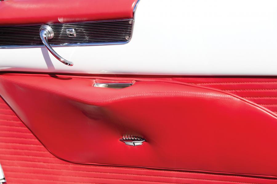  Cadillac Eldorado Convertible 1954 года  (фото 13 из 49)